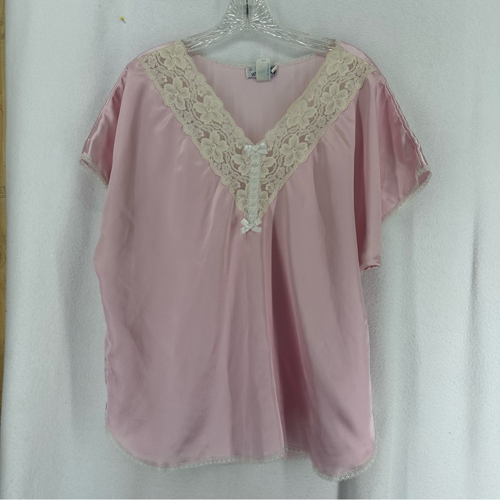 Lily of France Satin Short Sleeve Sleepwear Shirt Vintage Woman’s Large‎ Pink